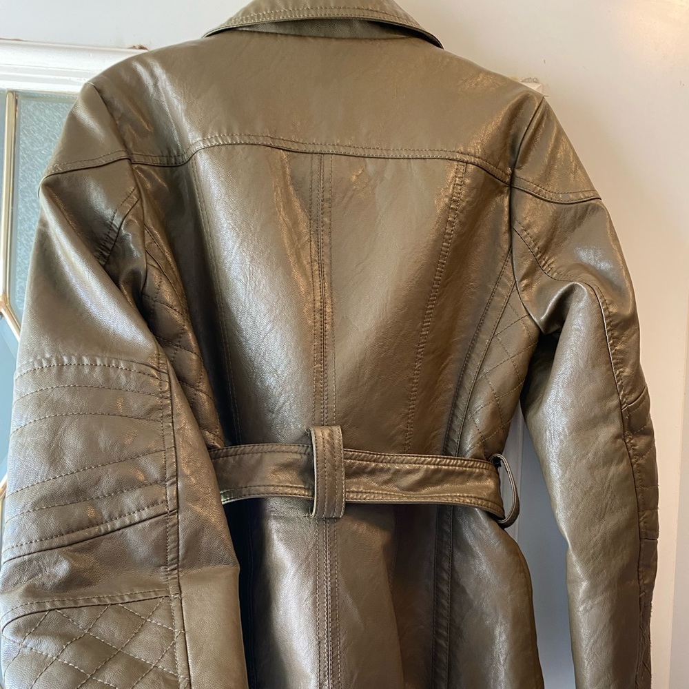 Guess jacket - Picture 3 of 3